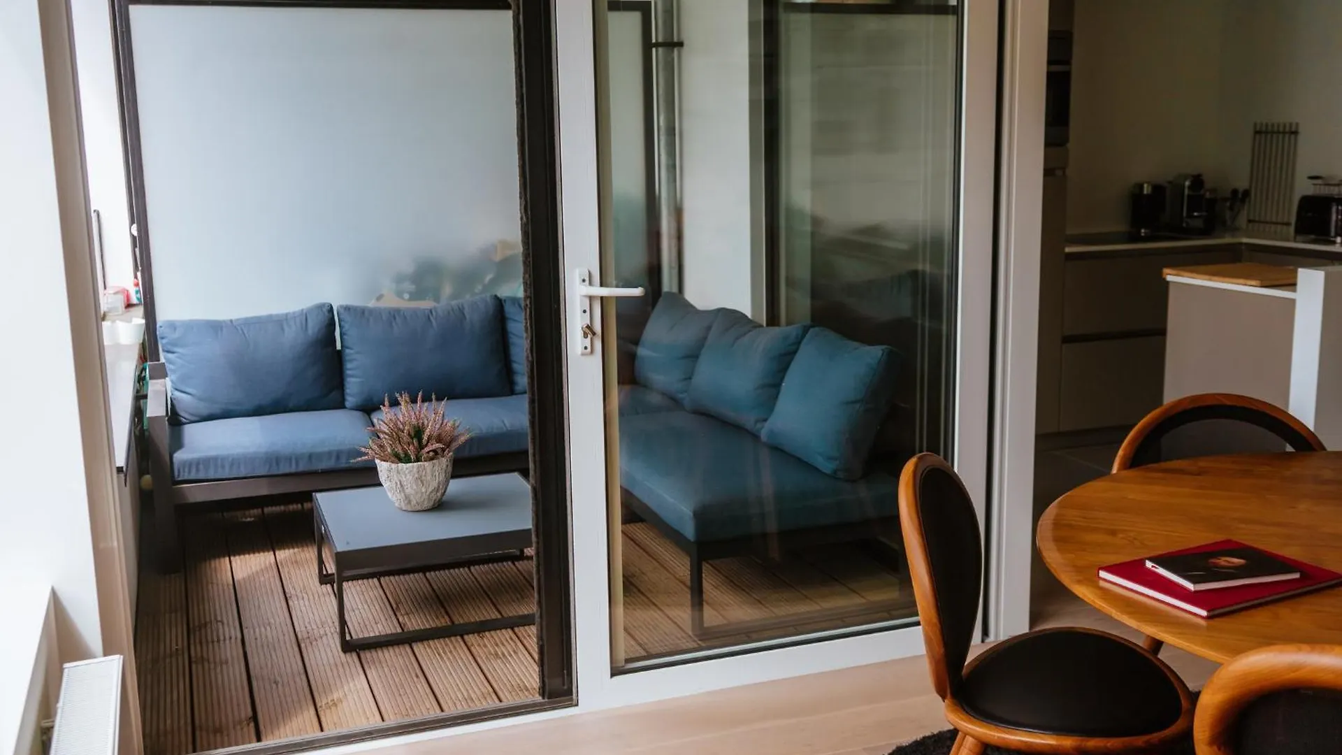 La Petite Fort Design Flat In Antwerp City
